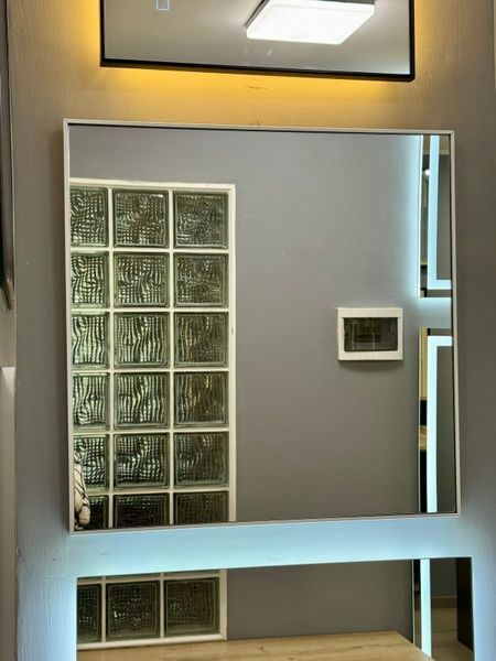 Дзеркало Mironiks в білій декоративній рамі без підсвітки 310048 фото